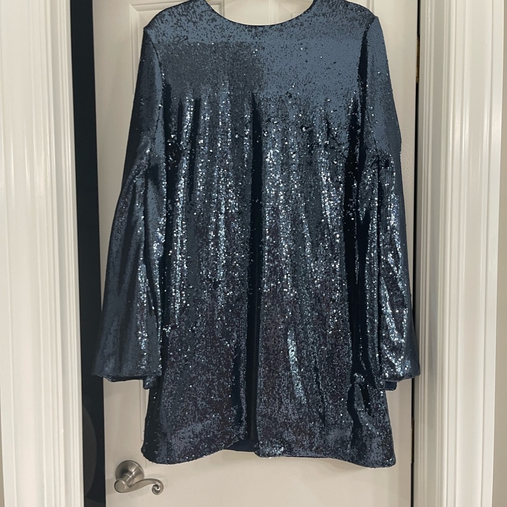 Dress the Population Long cape sleeve night sky blue dress.